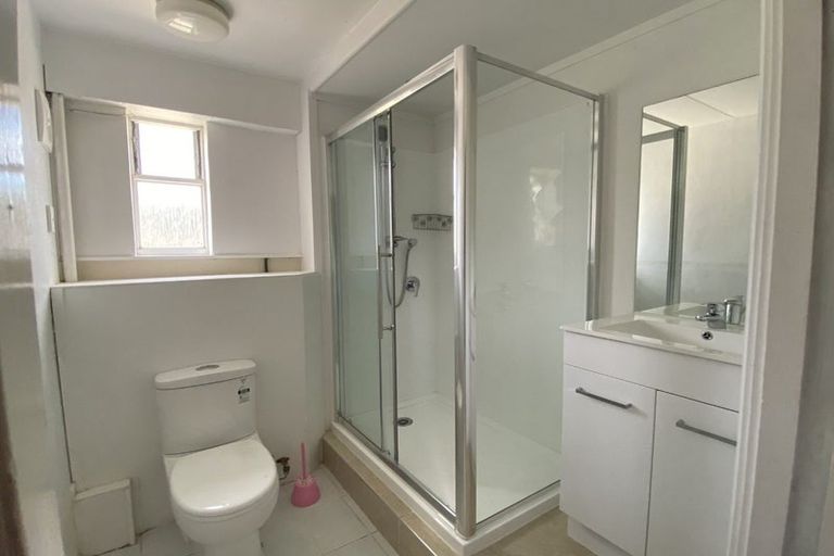 Photo of property in 72 Botany Road, Botany Downs, Auckland, 2010