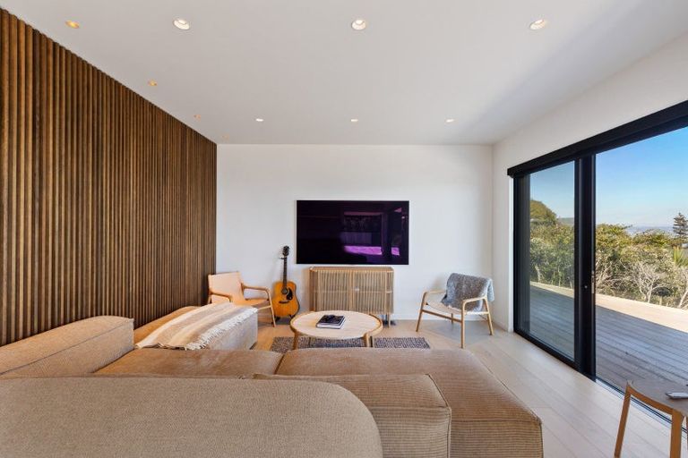 Photo of property in 82 Princes Drive, Britannia Heights, Nelson, 7010