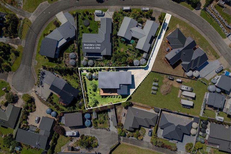 Photo of property in 7 Pohutukawa Place, Pohara, Takaka, 7183