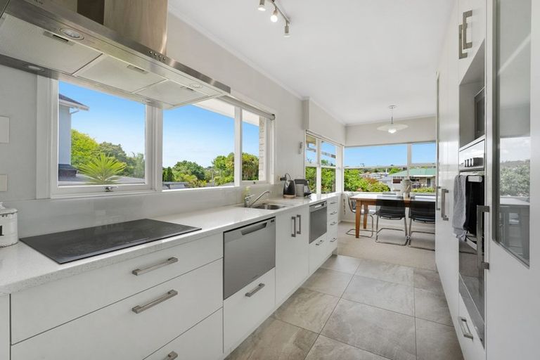 Photo of property in 59 Hutchinsons Road, Bucklands Beach, Auckland, 2014
