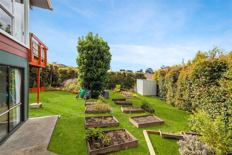 Photo of property in 30 Fitzwater Place, Henderson, Auckland, 0612