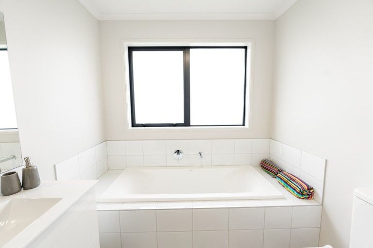 Photo of property in 6 Crake Street, Te Kauwhata, 3710