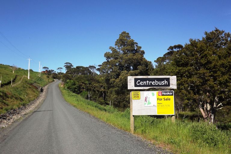 Photo of property in 23 Centrebush Lane, Raglan, 3295