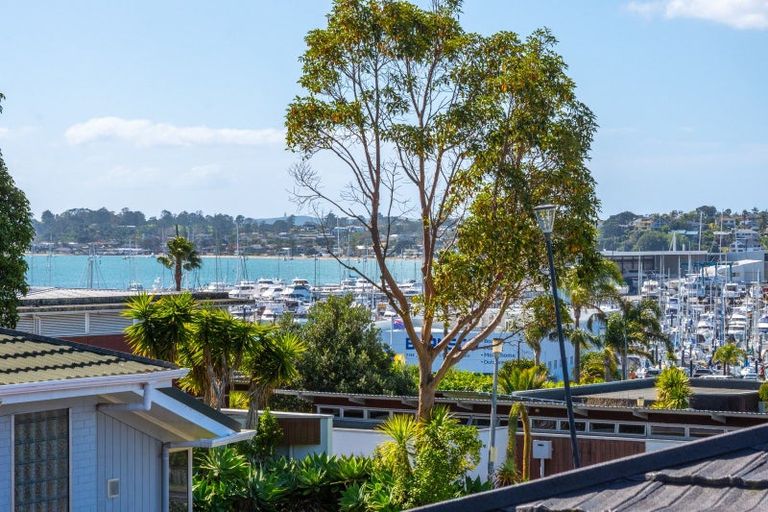 Photo of property in 1/7 Tuscan Place, Half Moon Bay, Auckland, 2012