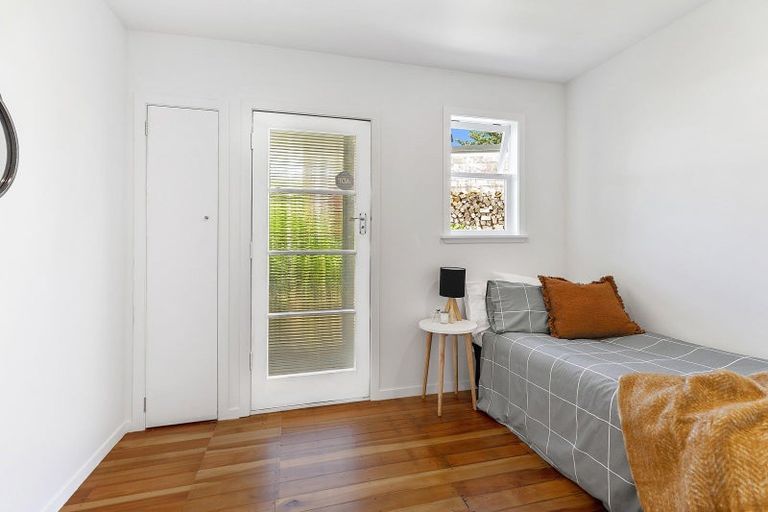 Photo of property in 243 Main Road, Tawa, Wellington, 5028