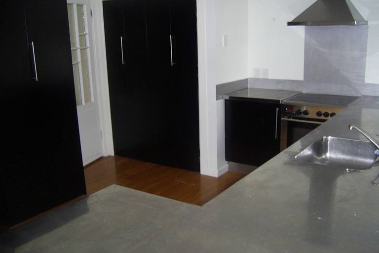 Photo of property in 116 Karori Road, Karori, Wellington, 6012