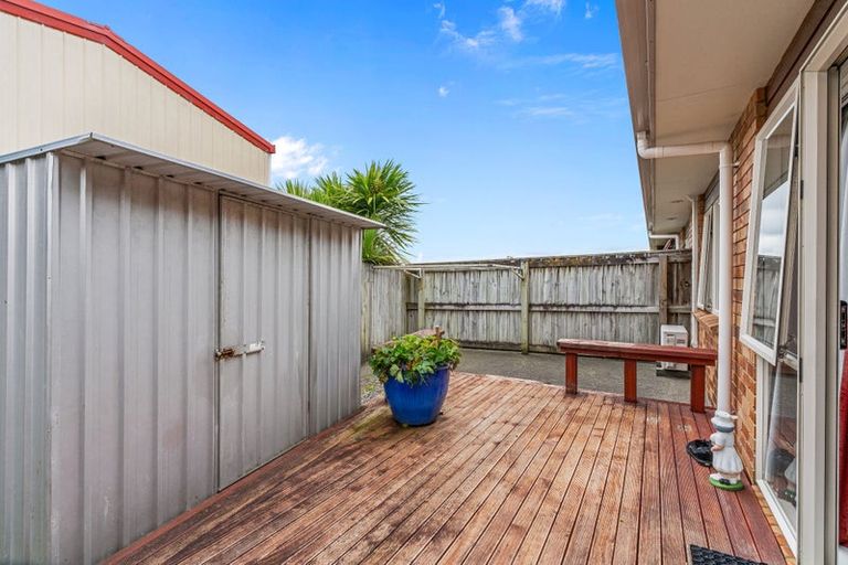 Photo of property in Rangeview Villas, 11/9 Fuller Close, Levin, 5510