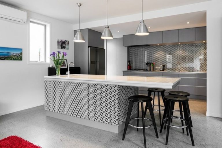 Photo of property in 5c Salmont Place, Kelburn, Wellington, 6012