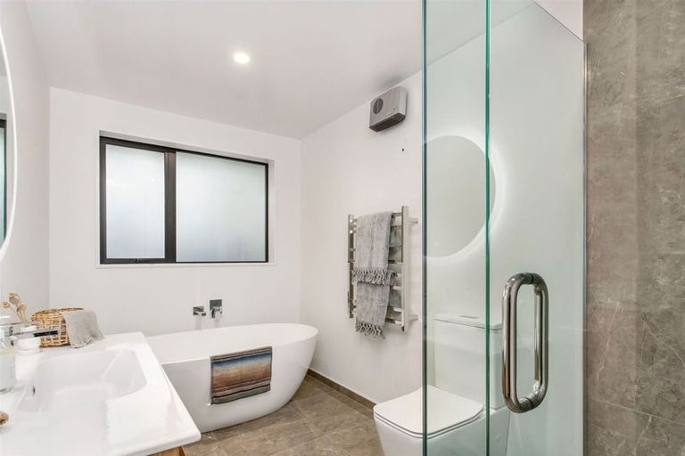 Photo of property in 35 Tui Street, Fendalton, Christchurch, 8041