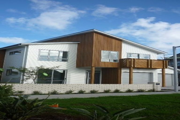 Photo of property in 79 Buckley Avenue, Hobsonville, Auckland, 0616