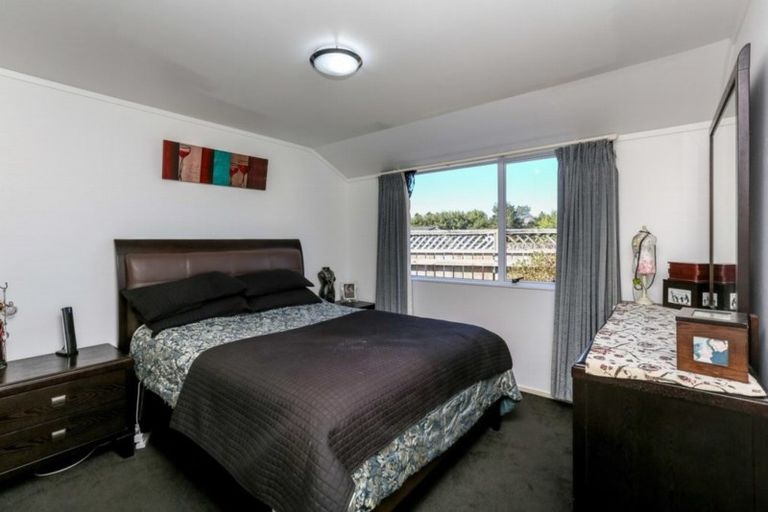 Photo of property in 9 Fantome Place, Whalers Gate, New Plymouth, 4310