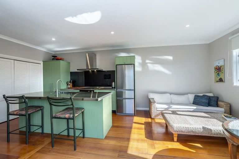 Photo of property in 32 Wyndham Street, Carterton, 5713