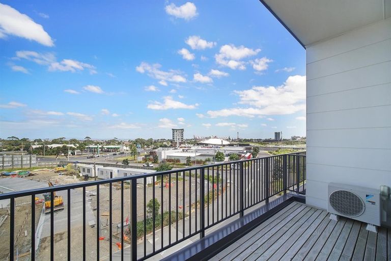 Photo of property in 6/2 Mahalo Avenue, Wiri, Auckland, 2104