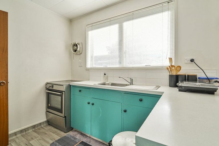 Photo of property in 2/518 Fitzroy Avenue, Hastings, 4122