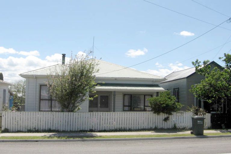Photo of property in 74 Bell Street, Whanganui, 4500