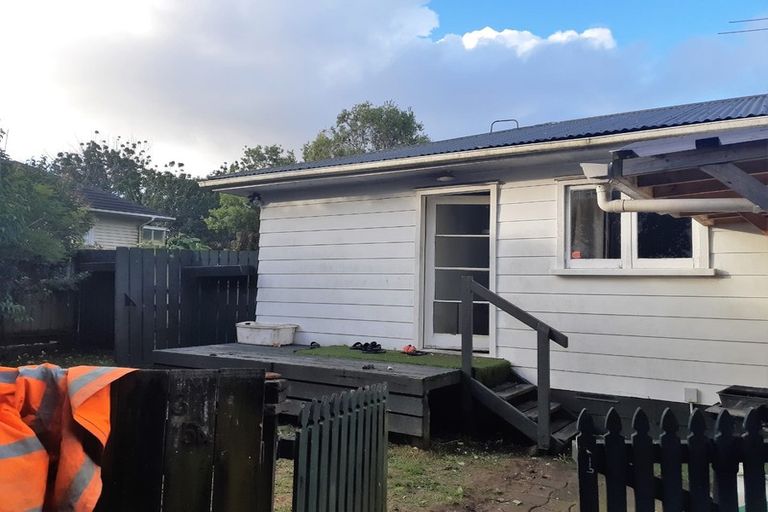 Photo of property in 3/54 View Road, Henderson, Auckland, 0612