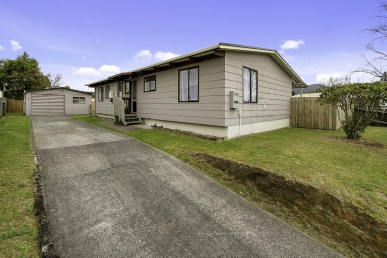 Photo of property in 9 Thebes Street, Pomare, Rotorua, 3015
