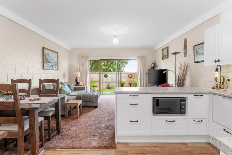 Photo of property in 1 Burgess Street, Te Aroha, 3320