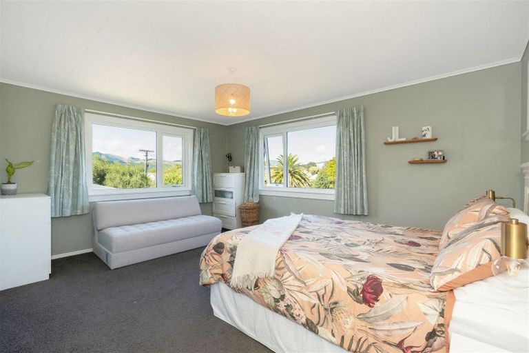 Photo of property in 11 Titoki Road, Raumati Beach, Paraparaumu, 5032
