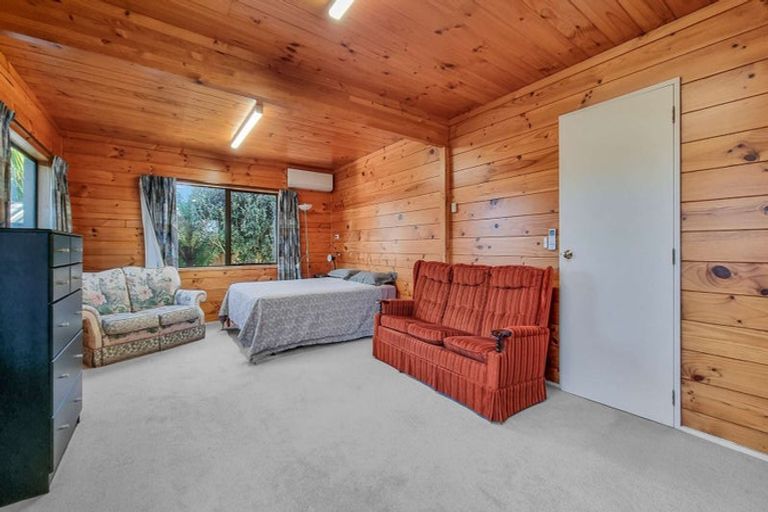 Photo of property in 13a Grand Vue Road, Kawaha Point, Rotorua, 3010