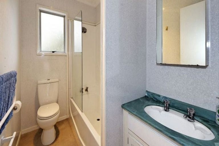 Photo of property in 103 Konini Road, Titirangi, Auckland, 0604