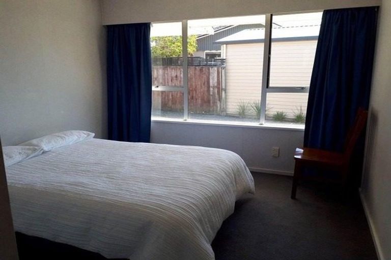 Photo of property in 8 Ketton Place, St Albans, Christchurch, 8052