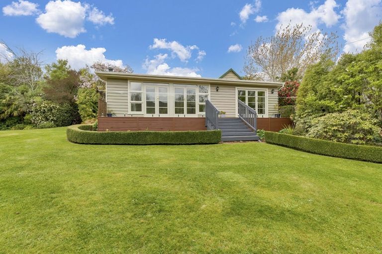 Photo of property in 4498 Christchurch Akaroa Road, Little River, 7591