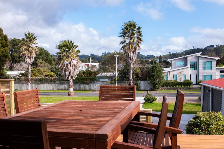 Photo of property in 2b Palm Grove, Waihi Beach, 3611
