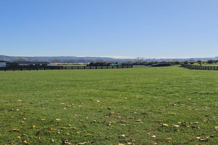 Photo of property in 4 Whare Roto Drive, Waipukurau, 4282