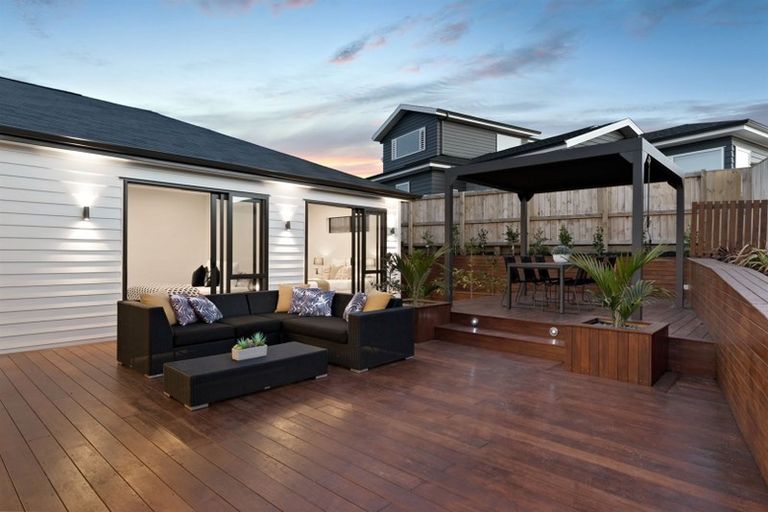 Photo of property in 50 Riverhead Point Drive, Riverhead, 0820