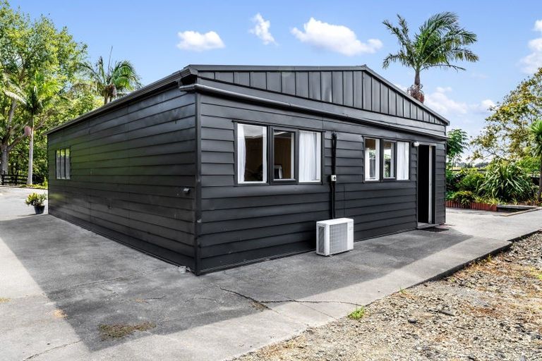 Photo of property in 1539 State Highway 16, Helensville, 0875