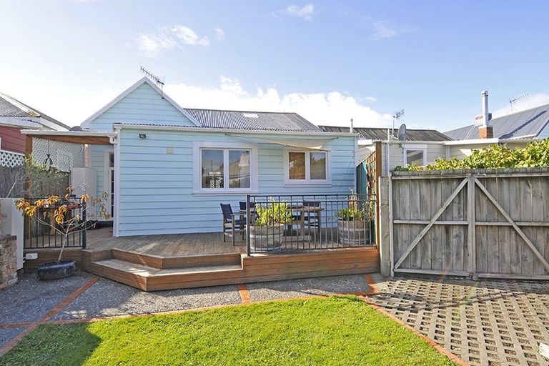 Photo of property in 12 Sale Street, Napier South, Napier, 4110