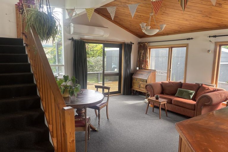 Photo of property in 13 Sussex Street, Levin, 5510