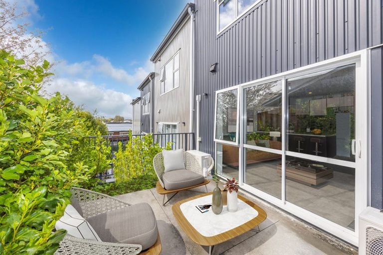 Photo of property in 4/12 Scotland Place, Hillcrest, Hamilton, 3216