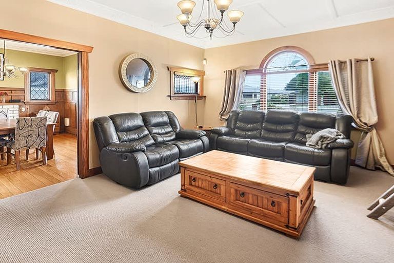 Photo of property in 69 Studholme Street, Morrinsville, 3300
