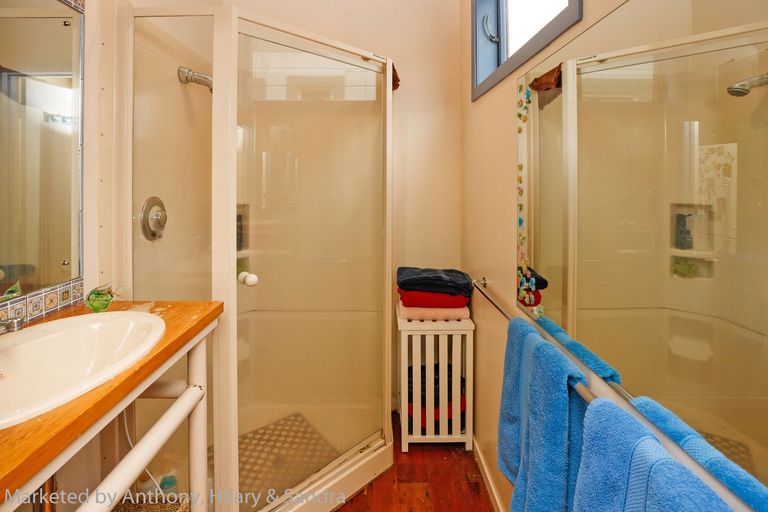 Photo of property in 3 Hereford Street, West End, Palmerston North, 4410