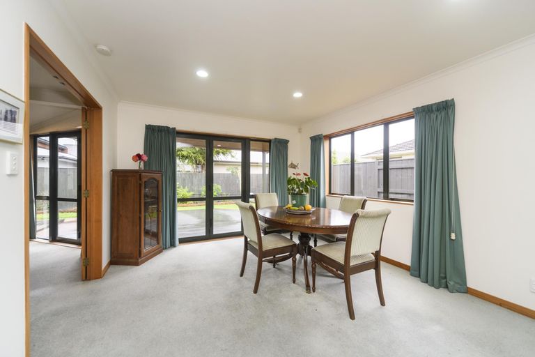 Photo of property in 4 Jensen Street, Hokowhitu, Palmerston North, 4410