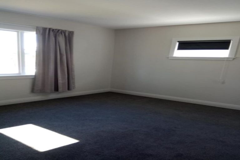 Photo of property in 15 Owles Terrace, New Brighton, Christchurch, 8061
