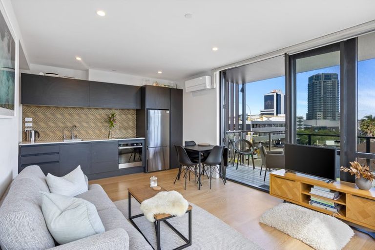 Photo of property in 203/10 Auburn Street, Takapuna, Auckland, 0622