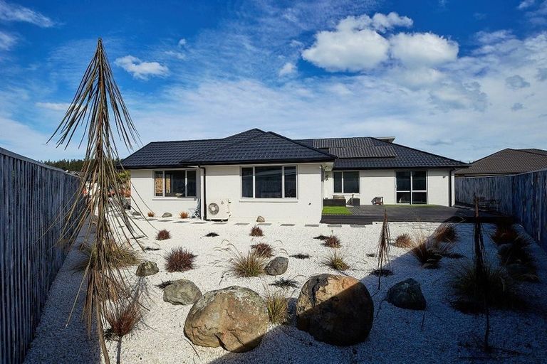 Photo of property in 12 Mcrae Gardens, Kaikoura Flat, Kaikoura, 7371