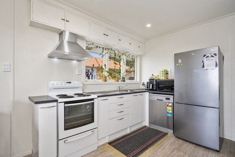 Photo of property in 5 Simmonds Grove, Greerton, Tauranga, 3112