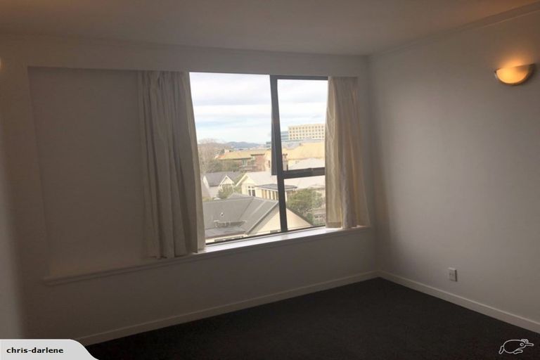 Photo of property in Hobson Court Flats, 36/70 Hobson Street, Thorndon, Wellington, 6011