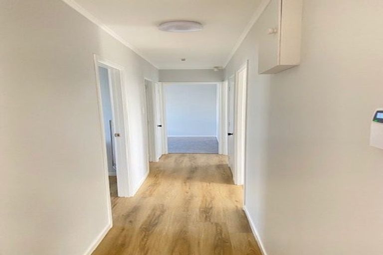 Photo of property in 75 Lewisham Street, Highland Park, Auckland, 2010