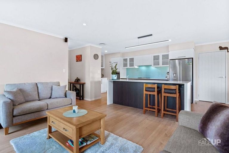 Photo of property in 19 Stanton House Road, Paerata, 2124