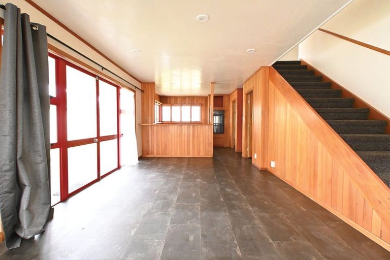 Photo of property in 1/25 Mcleod Road, Weymouth, Auckland, 2103