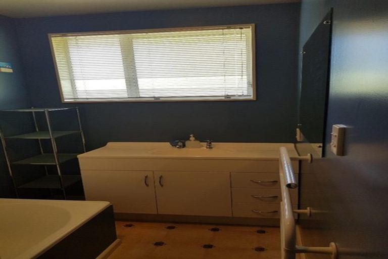 Photo of property in 2/144 Fisher Avenue, Beckenham, Christchurch, 8023