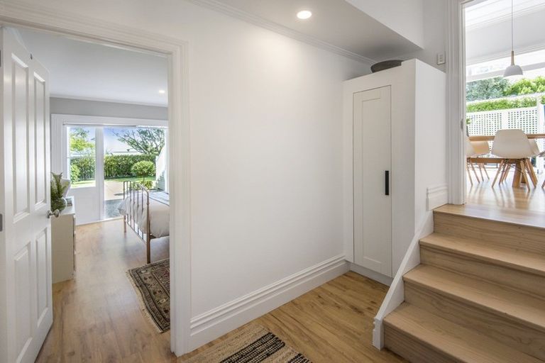 Photo of property in 7 Summer Street, Stanley Point, Auckland, 0624