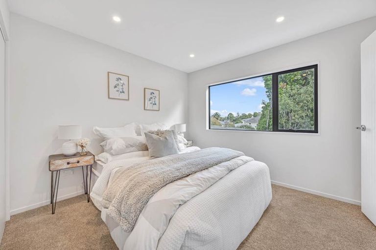 Photo of property in 252 Pakuranga Road, Pakuranga Heights, Auckland, 2010