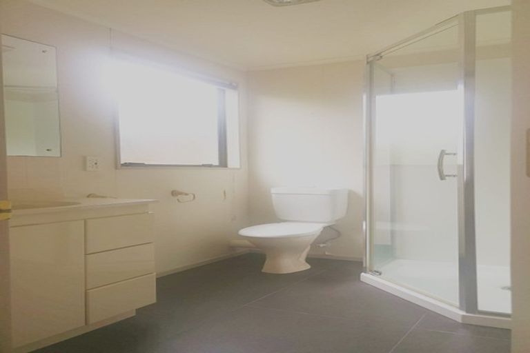 Photo of property in 24 Travers Place, Northpark, Auckland, 2013