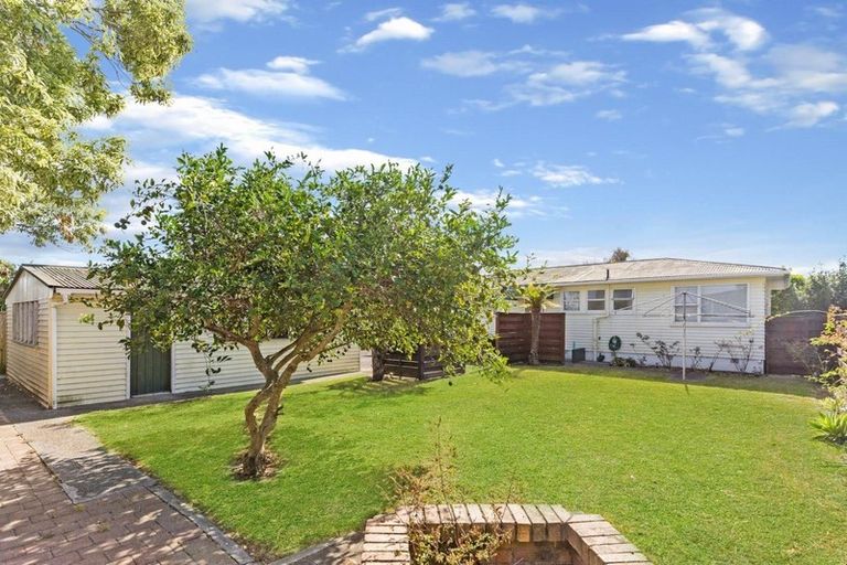 Photo of property in 130 Rowandale Avenue, Manurewa, Auckland, 2102